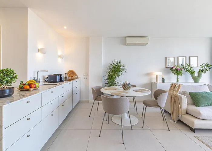 Panoramic La Concha Views, Stylish 3br, 5min To Banus *