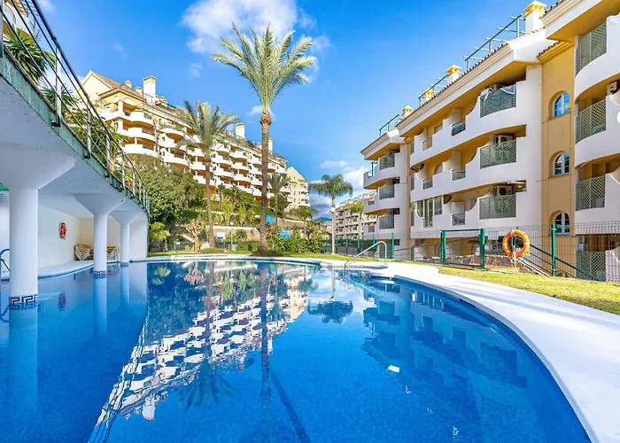 Panoramic La Concha Views, Stylish 3br, 5min To Banus *