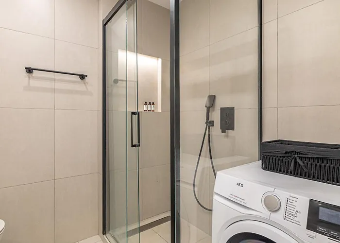 Panoramic La Concha Views, Stylish 3br, 5min To Banus מארבלה