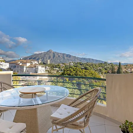 Panoramic La Concha Views, Stylish 3br, 5min To Banus *