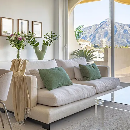 Апартаменти Panoramic La Concha Views, Stylish 3br, 5min To Banus *