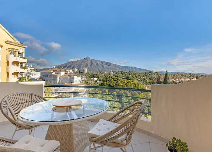 Panoramic La Concha Views, Stylish 3br, 5min To Banus *