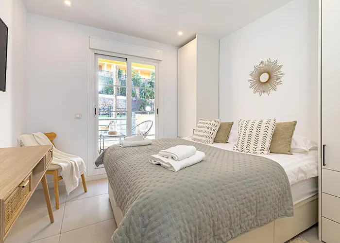 Panoramic La Concha Views, Stylish 3br, 5min To Banus *