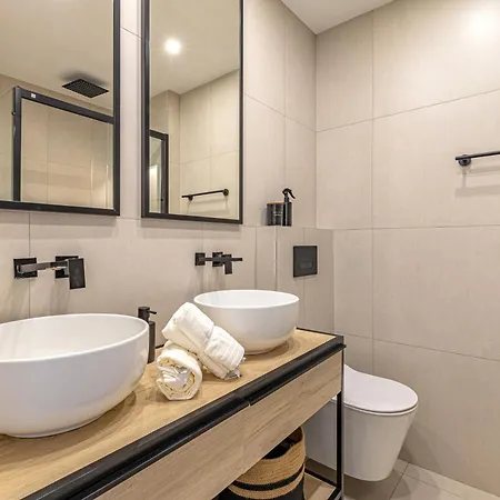 Panoramic La Concha Views, Stylish 3br, 5min To Banus ماربيا